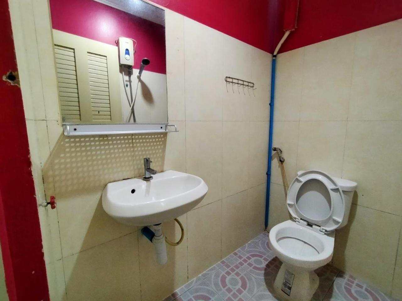 מלון Empire House, פנום פן מראה חיצוני תמונה