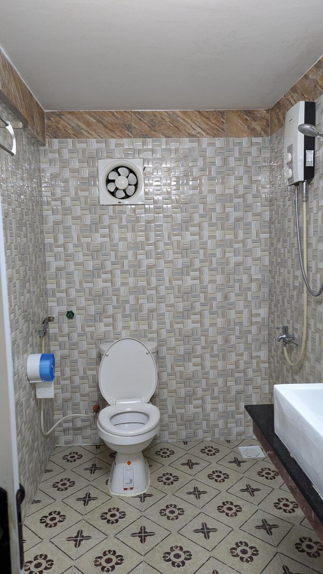 מלון Empire House, פנום פן מראה חיצוני תמונה